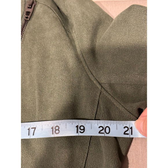 Women's [BLANKNYC] Green Faux Micro Suede Asymmetrical stretch moto Zip Jacket M - Picture 8 of 10